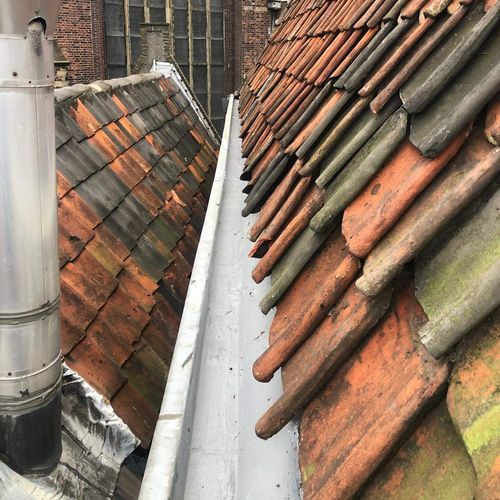 Oude dakgoot weer helemaal nieuw Dakgoot in Brielle reparatie
